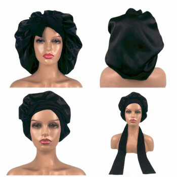 Mannequin montré sous 4 angles différents avec un bonnet en satin noir, fond blanc.