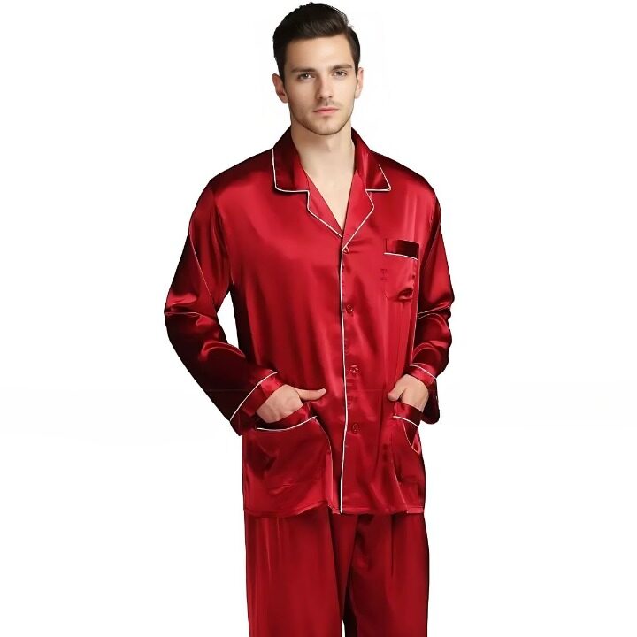 Pyjama en satin long pour homme IMG 15 02 pyjama satin homme porte rouge